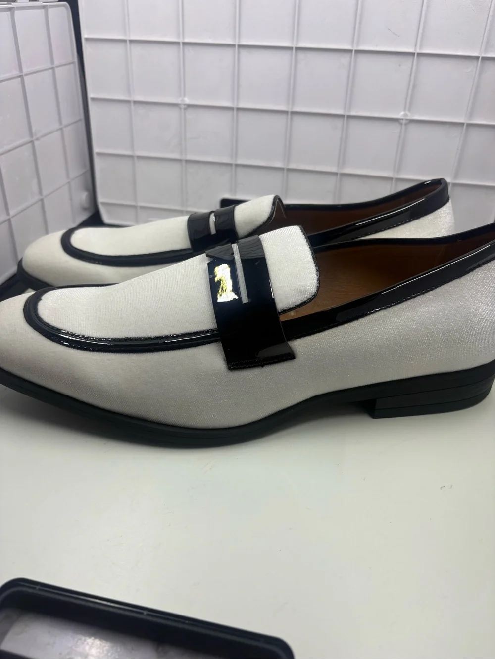 Jitai men’s velvet loafers dress shoes size 9